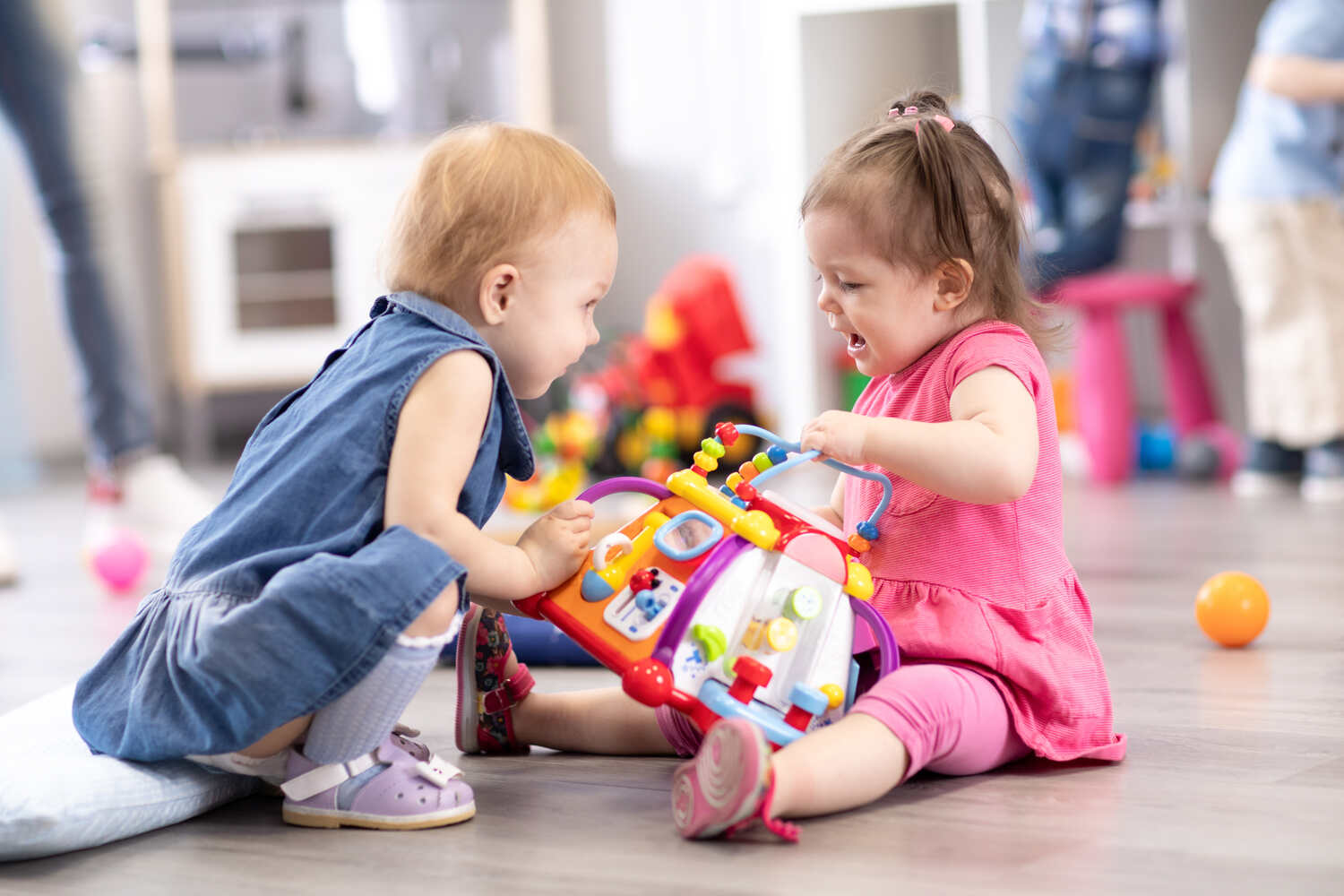 Let your toddler deal with minor squabbles on their own
